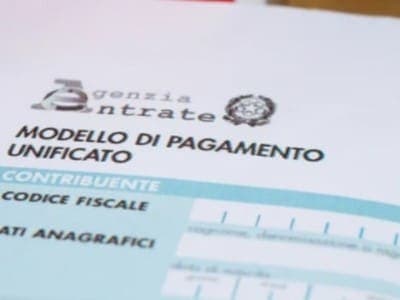 Supporto per il Modulo F24 da completare a Villafranca di Verona